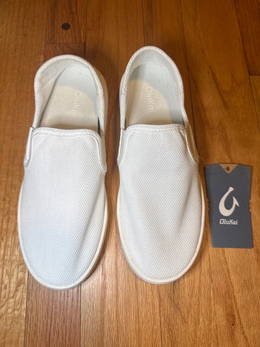NEW OluKai Pehuea Slip On Shoes Women’s 7.5 Bright White Canvas NWT